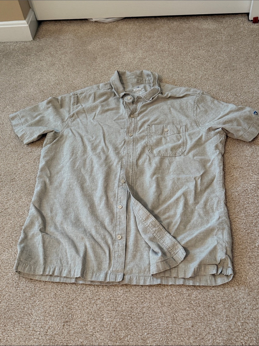 KuhlLight Gray Short-Sleeve Button-Up Shirt - Casual Men's Shirt